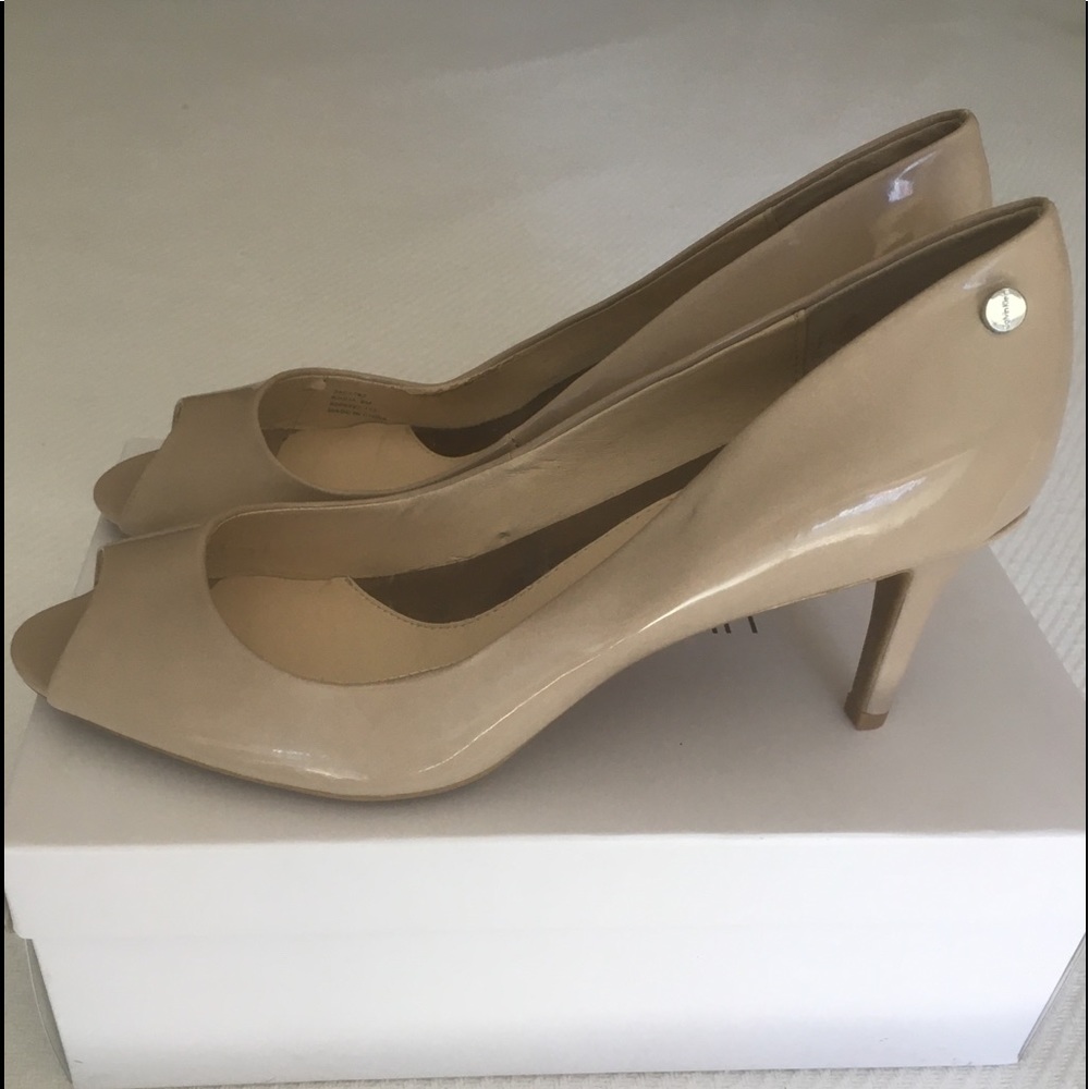 Calvin Klein Kasia peep toe